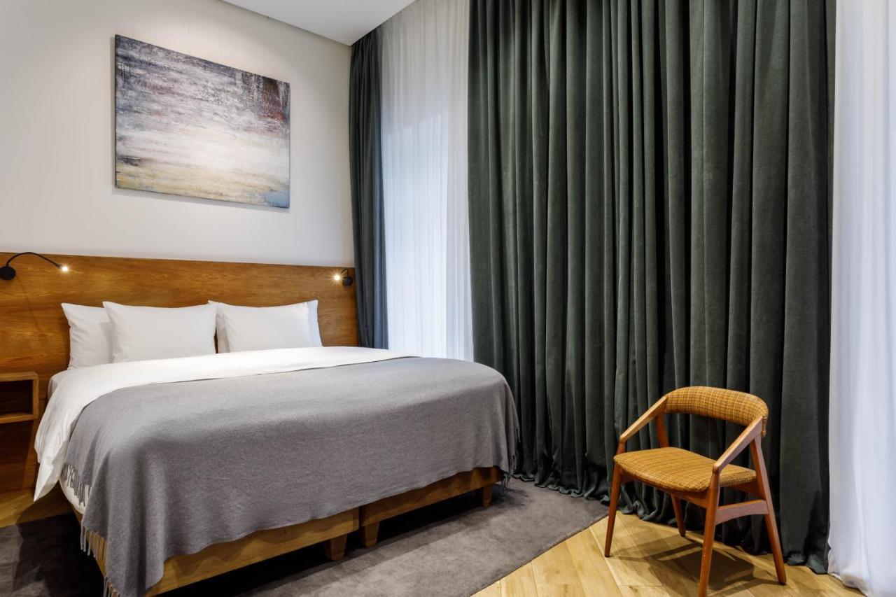 Large Double or Twin Room
